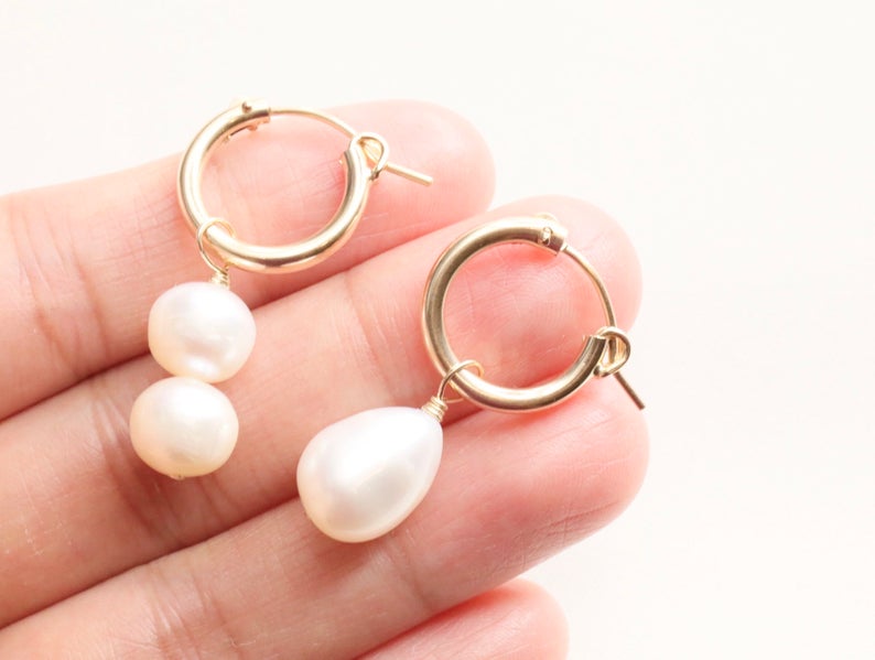 Dynamite V Pearl Asymmetric Earrings